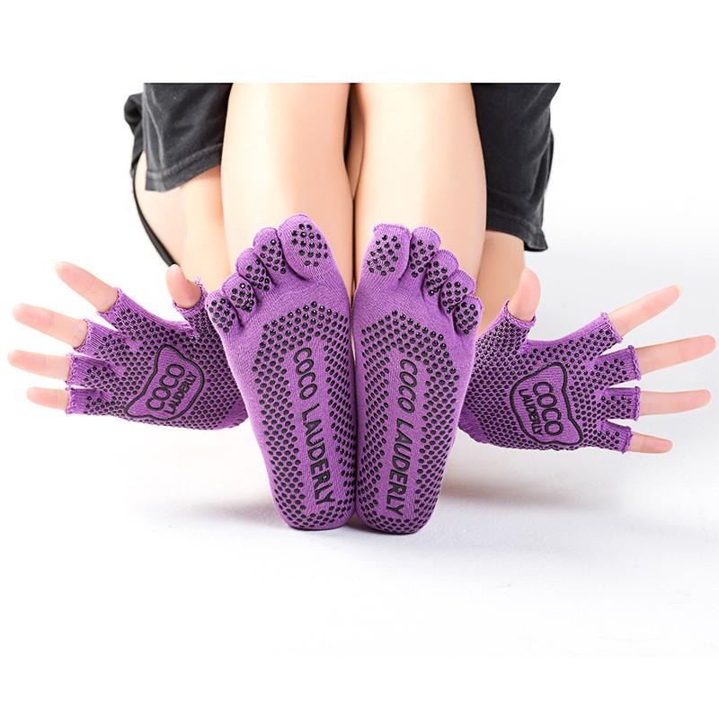Yoga Socks and Gloves Set, Non Slip Yoga Gloves Socks with Grips