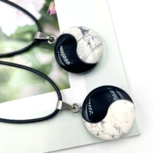 Black Agate And White Turquoise Reiki Healing Tai Chi Yin Yang Amulet - Pendants - Chakra Galaxy
