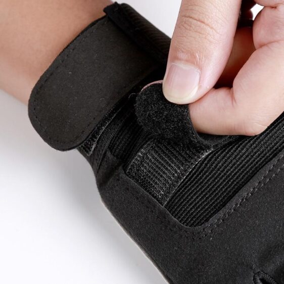 Elegant Raven Black Best Padded Yoga Gloves for Wrist Support - Yoga Gloves - Chakra Galaxy