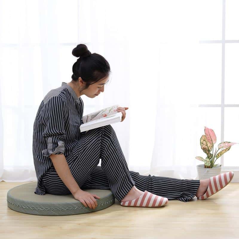 https://chakragalaxy.com/wp-content/uploads/2023/02/stylish-japanese-zen-tatami-zafu-cushion-round-meditation-seat-686209.jpg