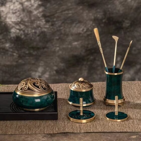 Traditional Chinese Auspicious Clouds Pattern Incense Burner Set