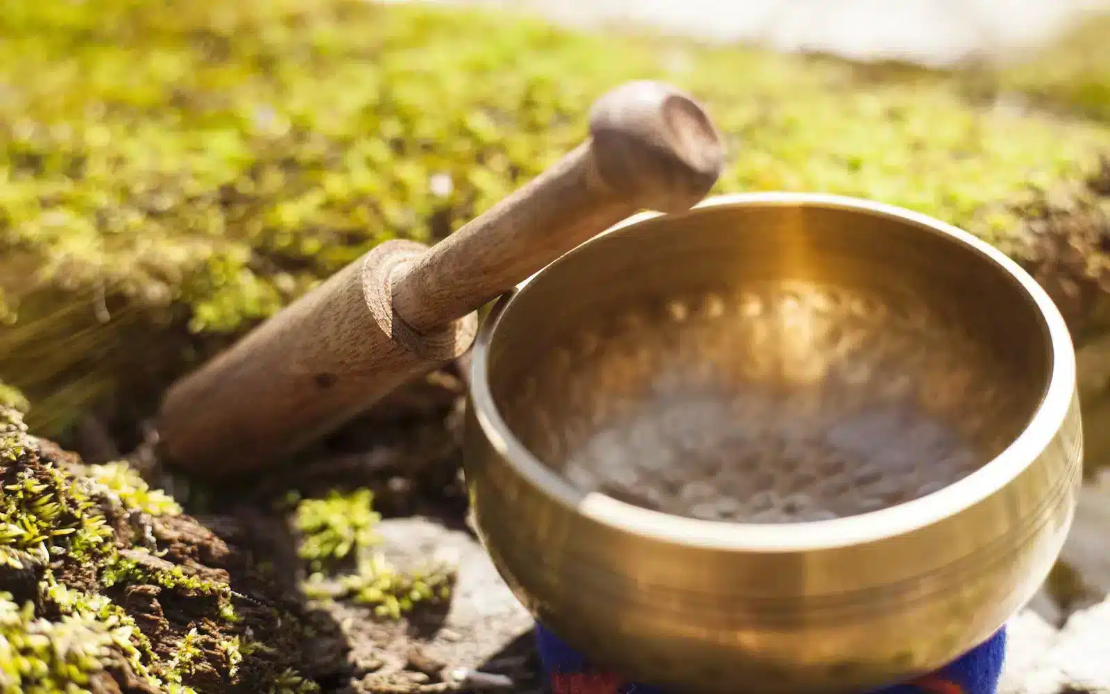 How to Use a Singing Bowl 