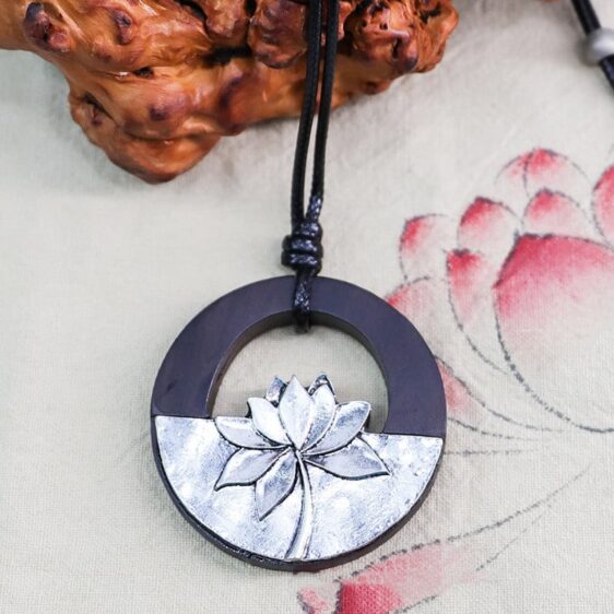 Native Style Black Sandalwood Lotus Flower Necklace